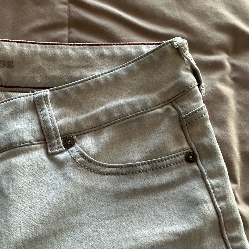 Maurice’s jeggings Blue and gray - size large regular- EUC - both pairs! - Picture 4 of 7